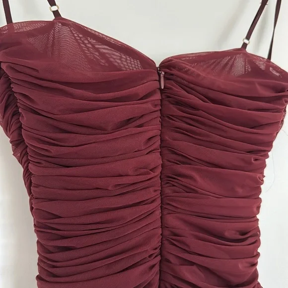 House of CB Sirene burgundy ruched bodycon midi dress SMALL Ruched Dress - Picture 5 of 12